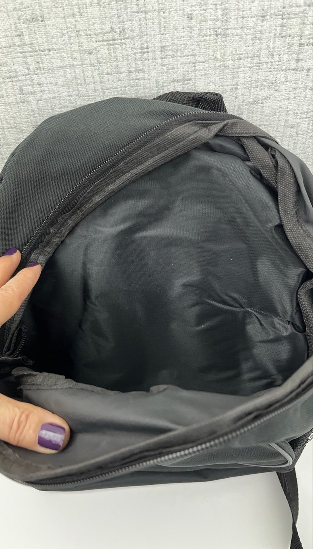 Fermuarlı Siyah Kadın Sırt Çantası - Görsel 3