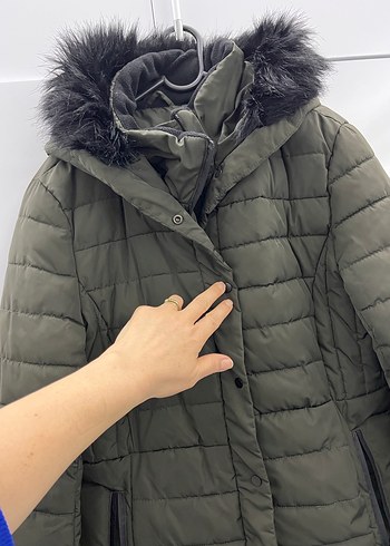 Kadın Midi Kış Montu Kürklü Kapüşonlu - Görsel 2