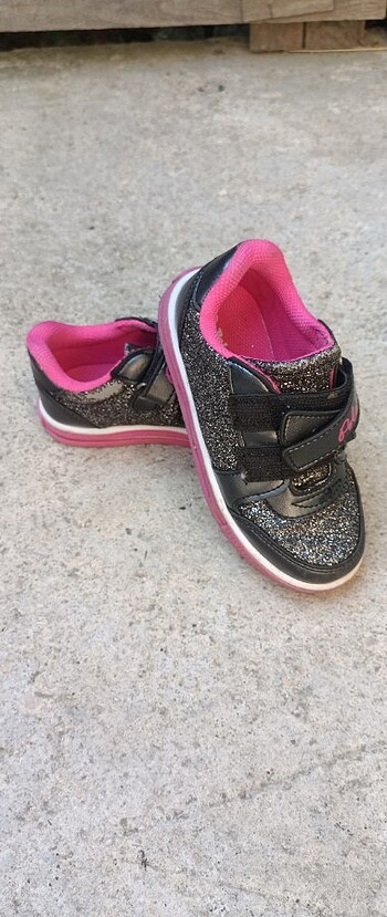 Çocuk spor ayakkabı  - Görsel 2