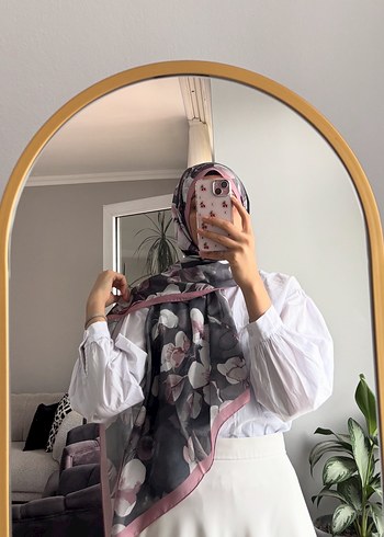 Pembe Kenarlı Gri Transparan Kadın Şal