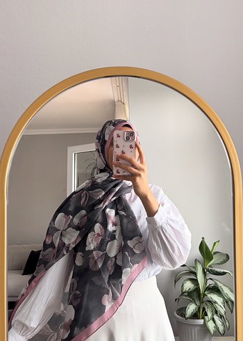 Diğer Pembe Kenarlı Gri Transparan Kadın Şal