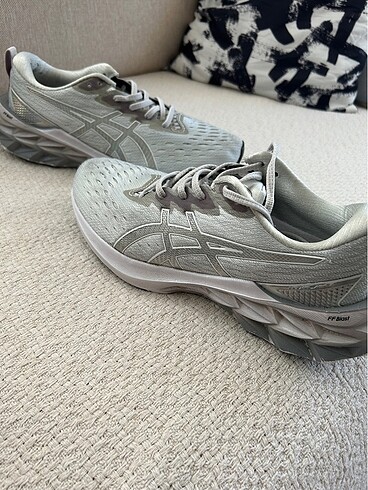 Asics Asics Novablast 2