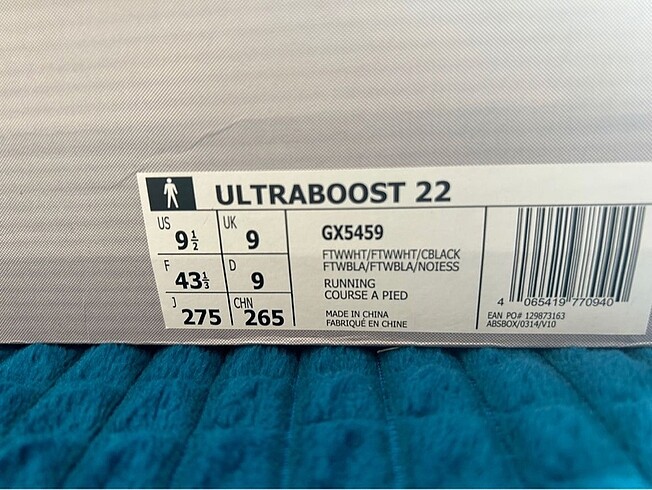 43 Beden beyaz Renk Adidas Ultraboost 22