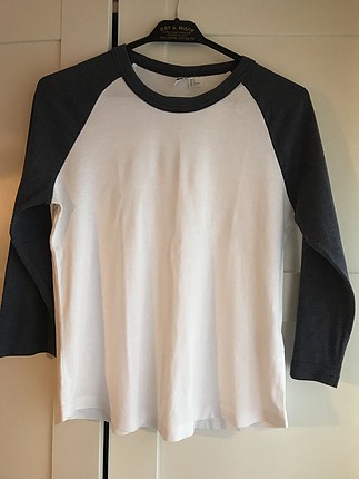 H&M tshirt