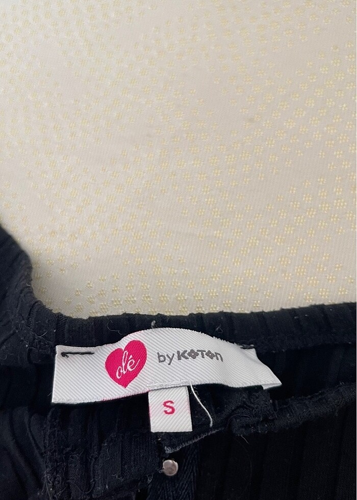 Siyah crop - Görsel 3