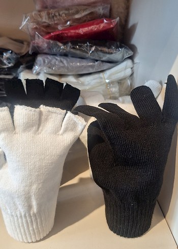 Siyah Yarım Parmak Kadın Eldiven - Görsel 7