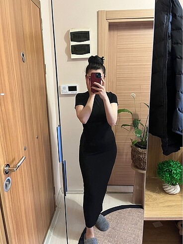 Vücuda yapışan elbise