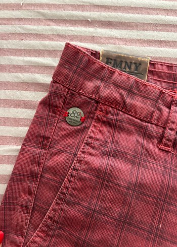 Düğmeli Kırmızı Erkek Mini Pamuk Şort - Görsel 2