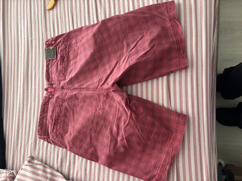 Düğmeli Kırmızı Erkek Mini Pamuk Şort - Görsel 4