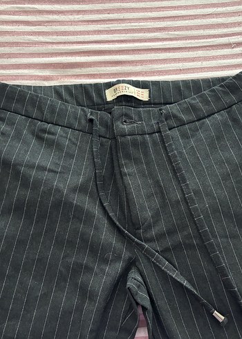 Unisex Kemerli Çizgili Kumaş Pantolon - Görsel 3