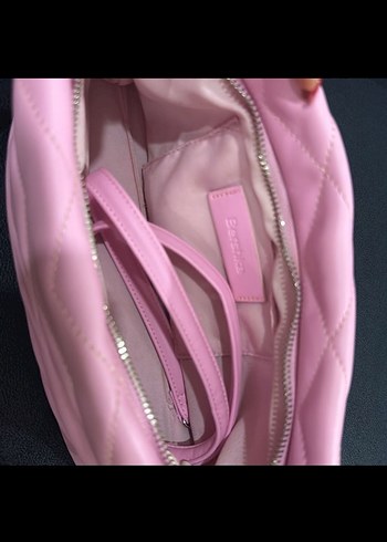 Zincir Detaylı Pembe Kadın Çanta - Görsel 3
