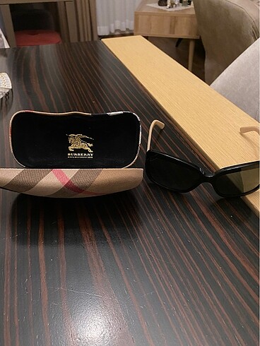 Burberry Burberry güneş gözlüğü