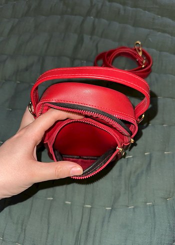 Kırmızı Fermuarlı Kadın Çanta - Görsel 4