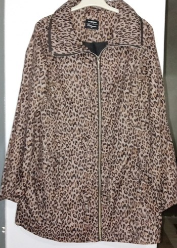 Leopar Desenli Fermuarlı Yağmurluk - Görsel 2
