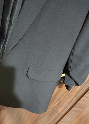 s Beden Blazer ceket içi astarlı gizli cep kolları büzgülüdür S beden