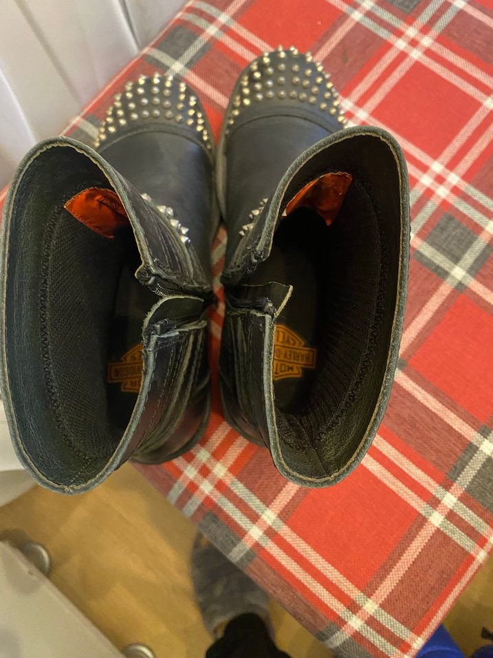 Sivri Tokalı Siyah Deri Rock Punk Bot - Görsel 4