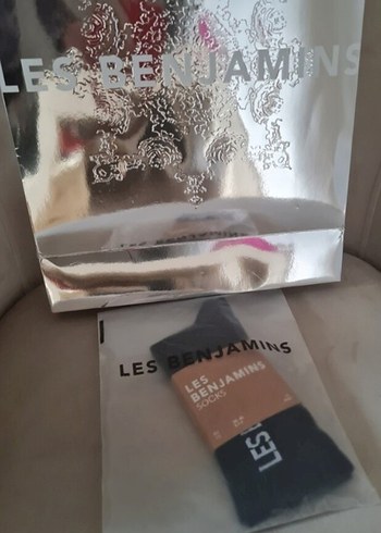 Les Benjamins Siyah Baskılı Çorap - Görsel 6