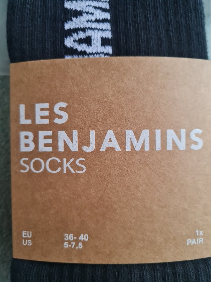 Les Benjamins Siyah Baskılı Çorap - Görsel 4