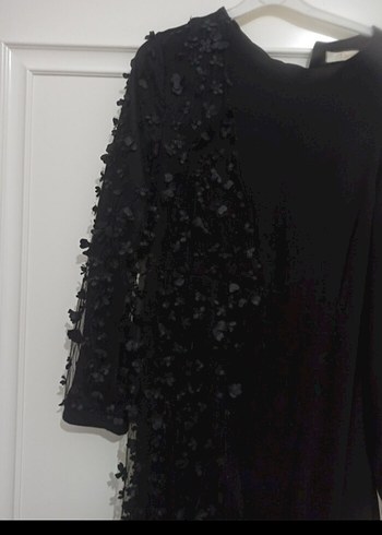 Armine hediyeli ürün Siyah Drapeli Uzun Kollu Gotik Elbise şal,klips