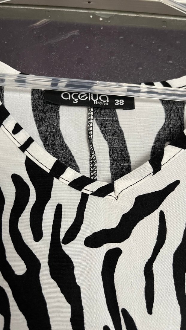 Zebra Desenli Uzun Kadın Elbise - Görsel 2