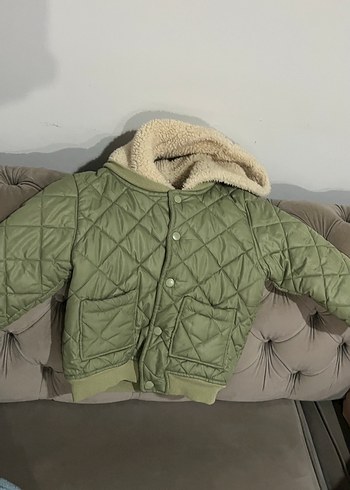 Kapüşonlu Kürklü Erkek Çocuk Mont - Görsel 4