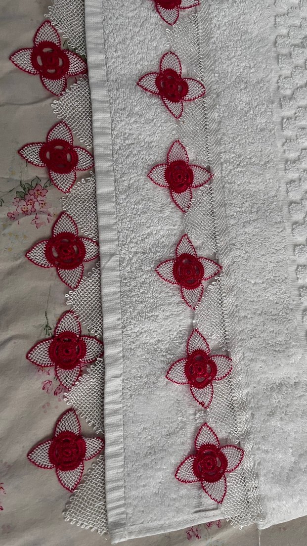 Nakışlı iğne oyalı Beyaz Havlu - Görsel 2