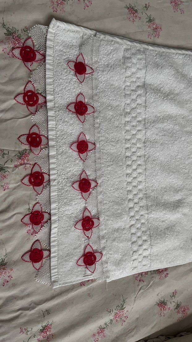 Nakışlı iğne oyalı Beyaz Havlu - Görsel 3