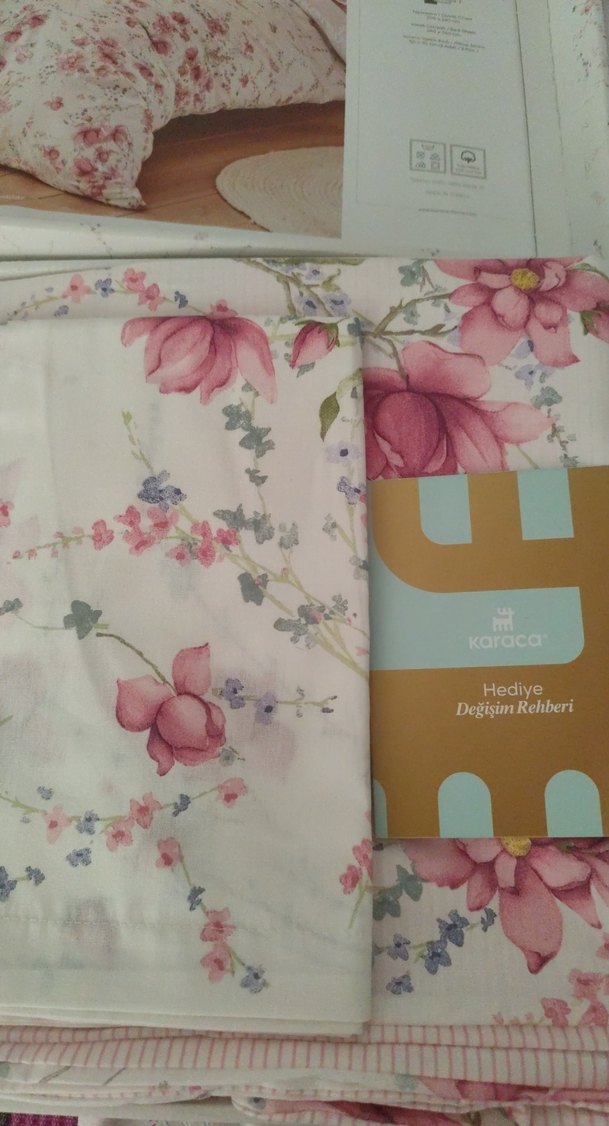 Dalila Pembe Çiçek Desenli Nevresim Takımı - Görsel 2