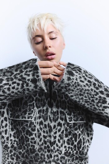 s Beden ZARA LEOPAR DESENLİ JAKARLI TRİKO CEKET