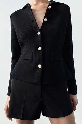 m Beden ZARA DORE DÜĞMELİ SİYAH BLAZER HIRKA