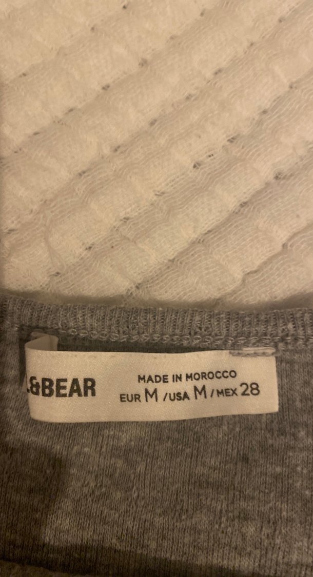 Bohem Gri Düğmeli Yüksek Yakalı Atlet - Görsel 4