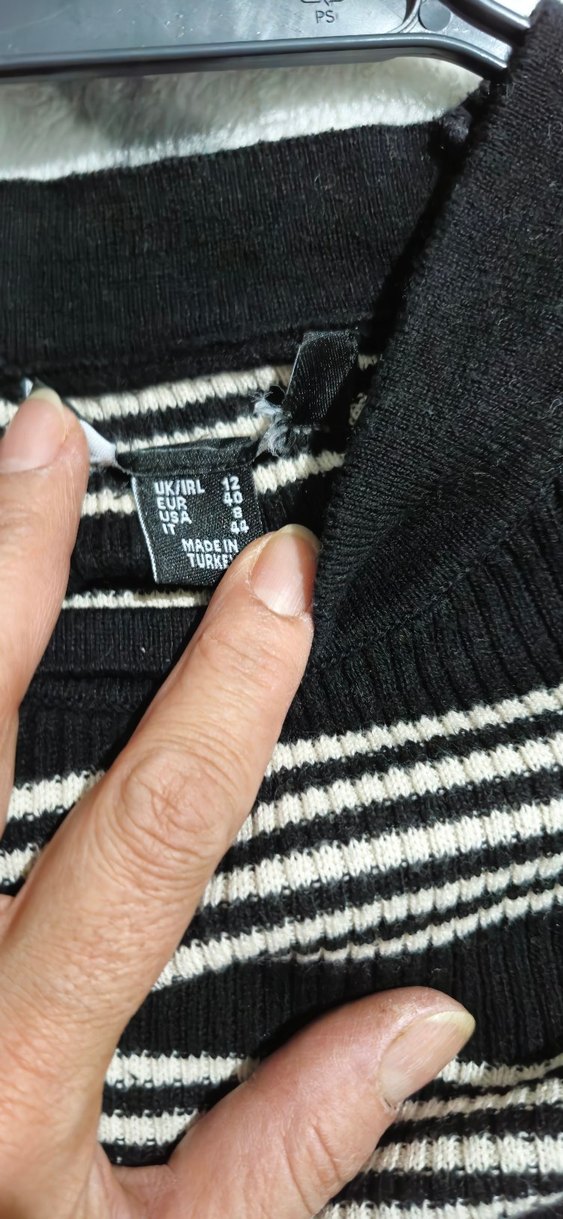 Çizgili Siyah Kadın Triko Kazak - Görsel 4