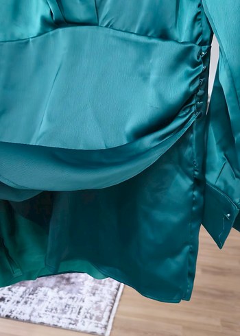 Parlak Uzun Kollu Midi Kadın Elbise - Görsel 3