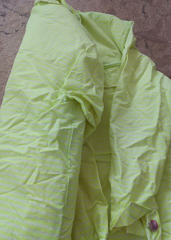 Sarı Düğmeli Zara 36 neden mont - Görsel 5