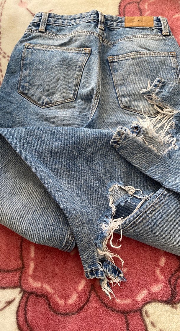 Nakışlı Mavi Düğmeli Kadın Kot Pantolon - Görsel 3