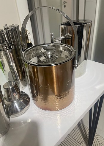 Parlak Altın Renkli buz kovası - Görsel 2