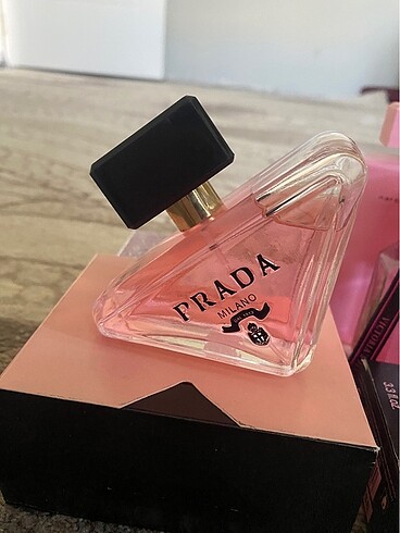 Beden Prada parfüm
