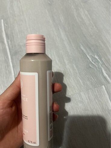 Yves Rocher Yves roche Evidence vücut sütü
