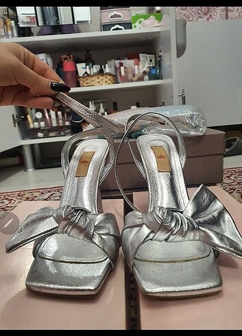 Elle Shoes lame topuklu ayakkabı 11 cm.