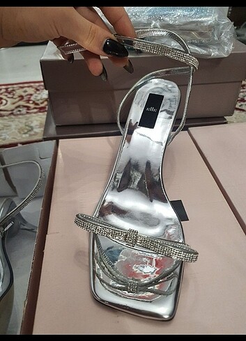 38 Beden gri Renk ELLE Shoes taşlı topuklu ayakkabı