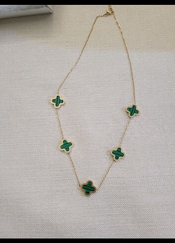 Beden yeşil Renk Çelik Van Cleef&Arpels çift taraflı yesil kolye