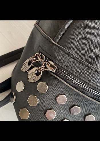 şık sırt çantası - Görsel 2