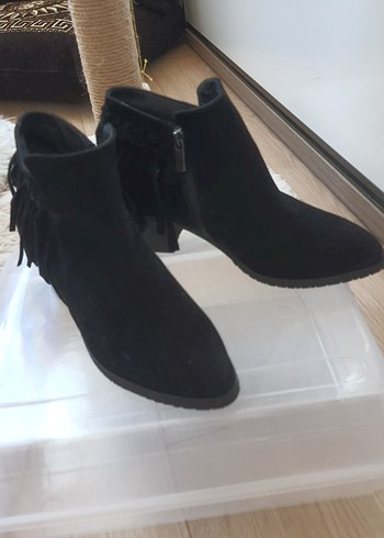 Siyah Süet Püsküllü Kadın Bot - Görsel 7