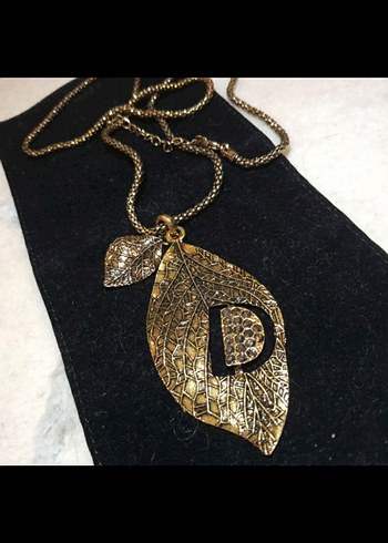 Zincir Detaylı Altın Renk Uzun Kolye - Görsel 4