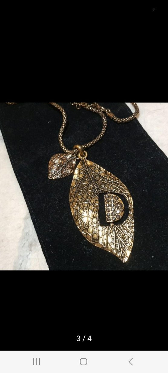 Zincir Detaylı Altın Renk Uzun Kolye - Görsel 3