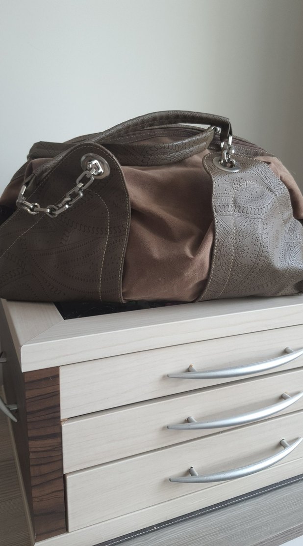 Bej Süet Yılan Desenli Zincir Detaylı Kadın Çanta - Görsel 3