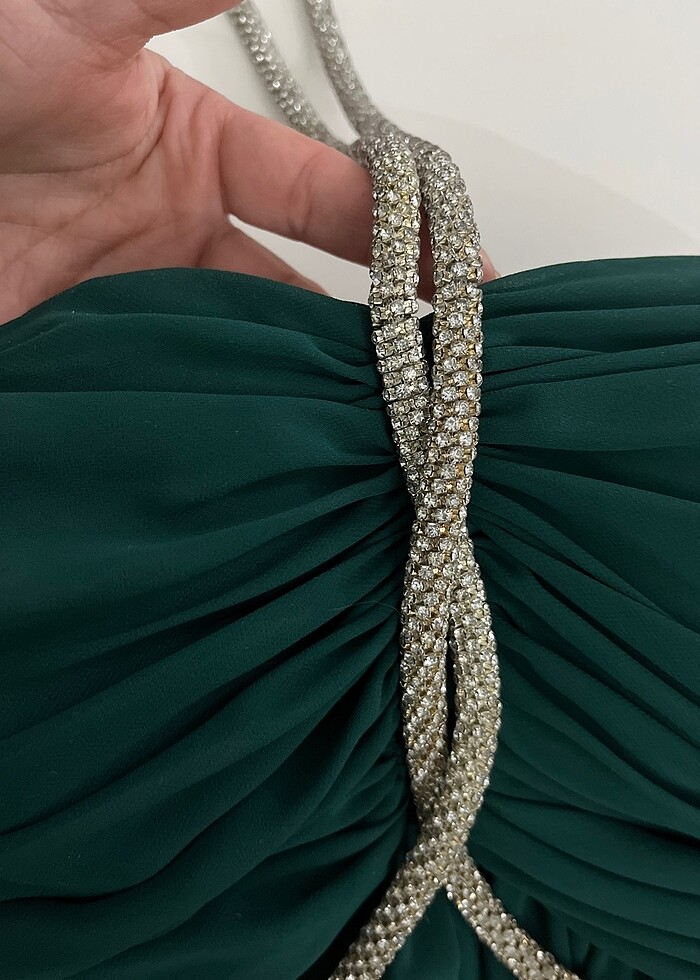 Yesil elbise - Görsel 3