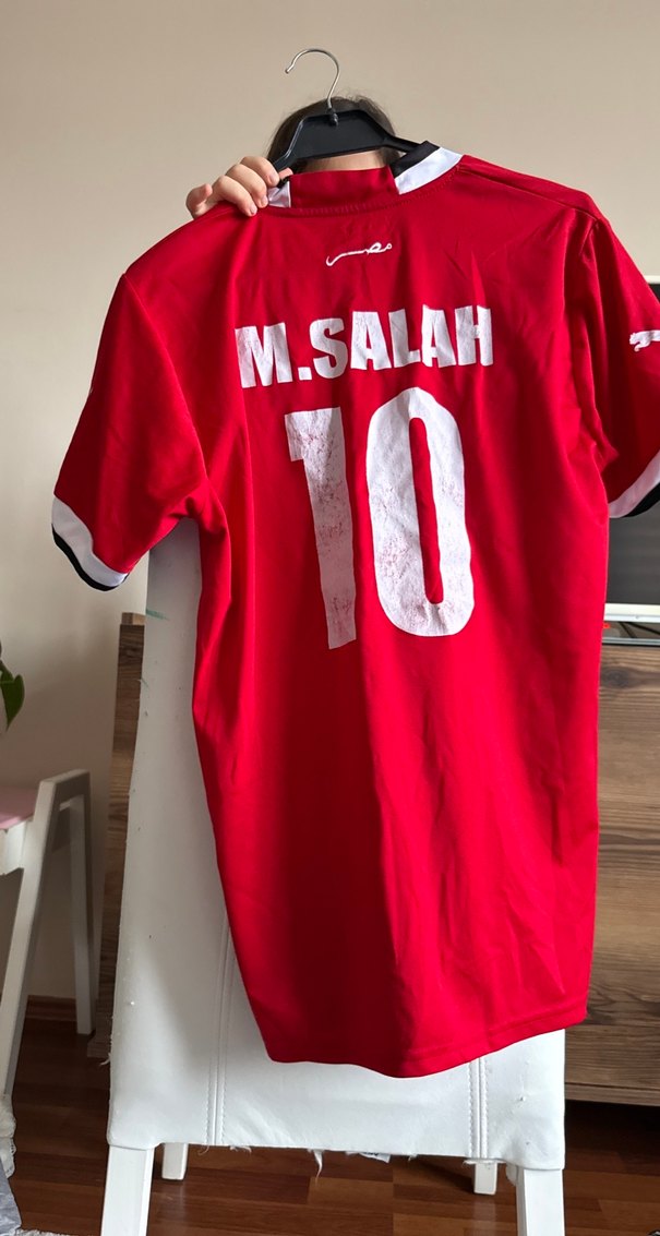 Kırmızı V Yaka Kısa Kollu Erkek Forma - Görsel 2