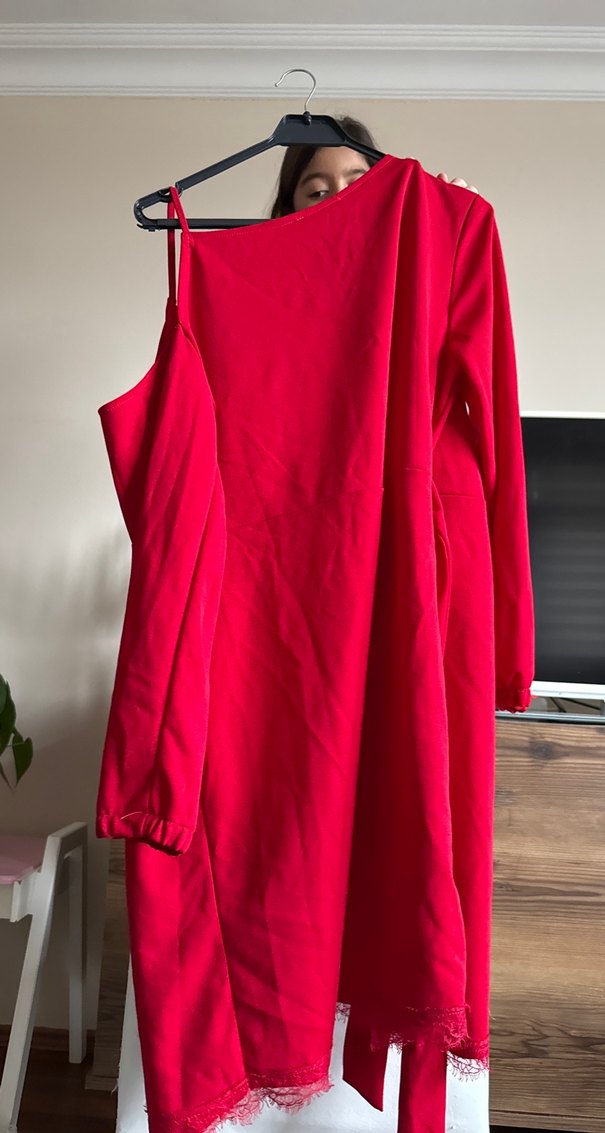 kırmızı sabahlık - Görsel 2