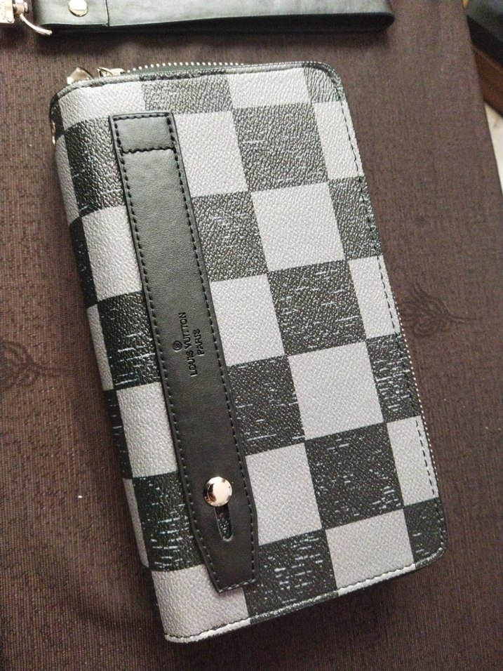 LOUİS VUİTTON yeni - Görsel 3